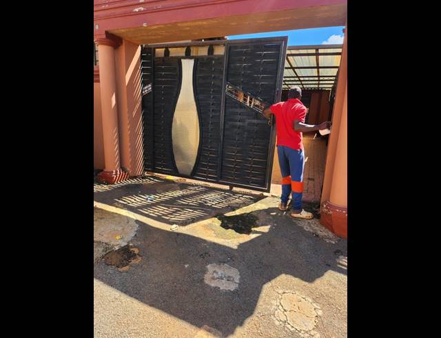 3 BEDROOM HOUSE FOR SALE IN DOBSONVILLE